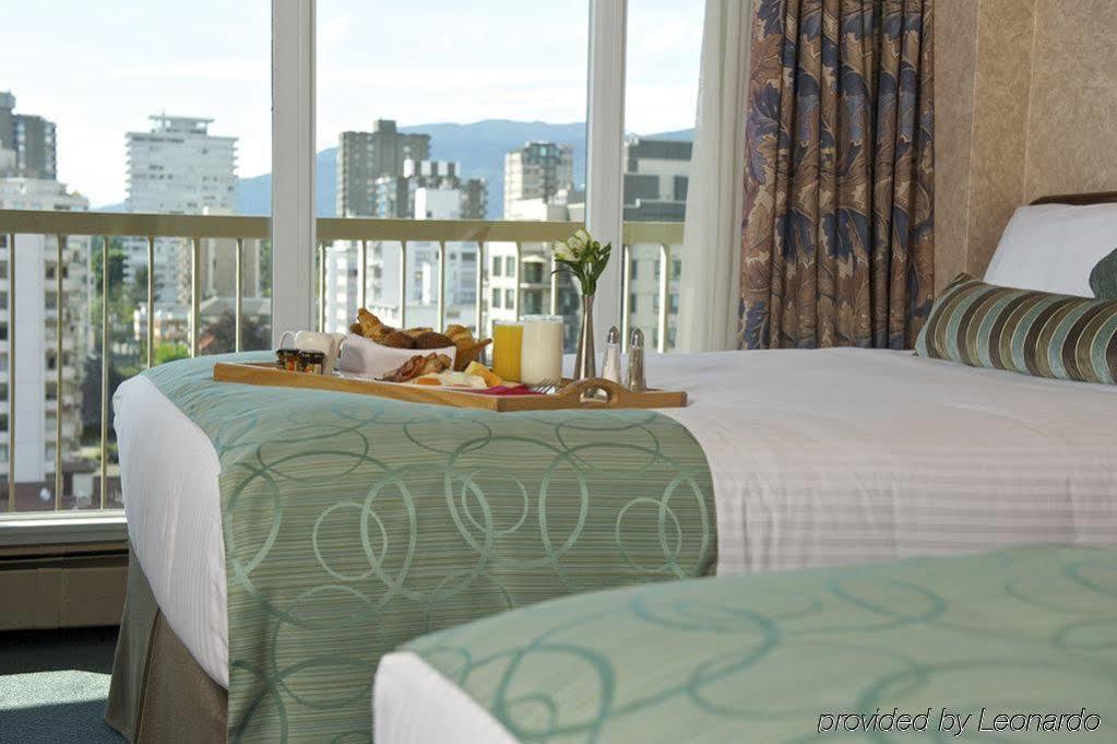 فانكوفر Coast Plaza Hotel And Suites الغرفة الصورة